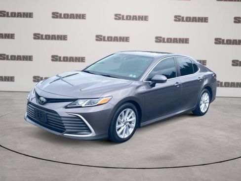 Used 2023 Toyota Camry LE FWD image 1