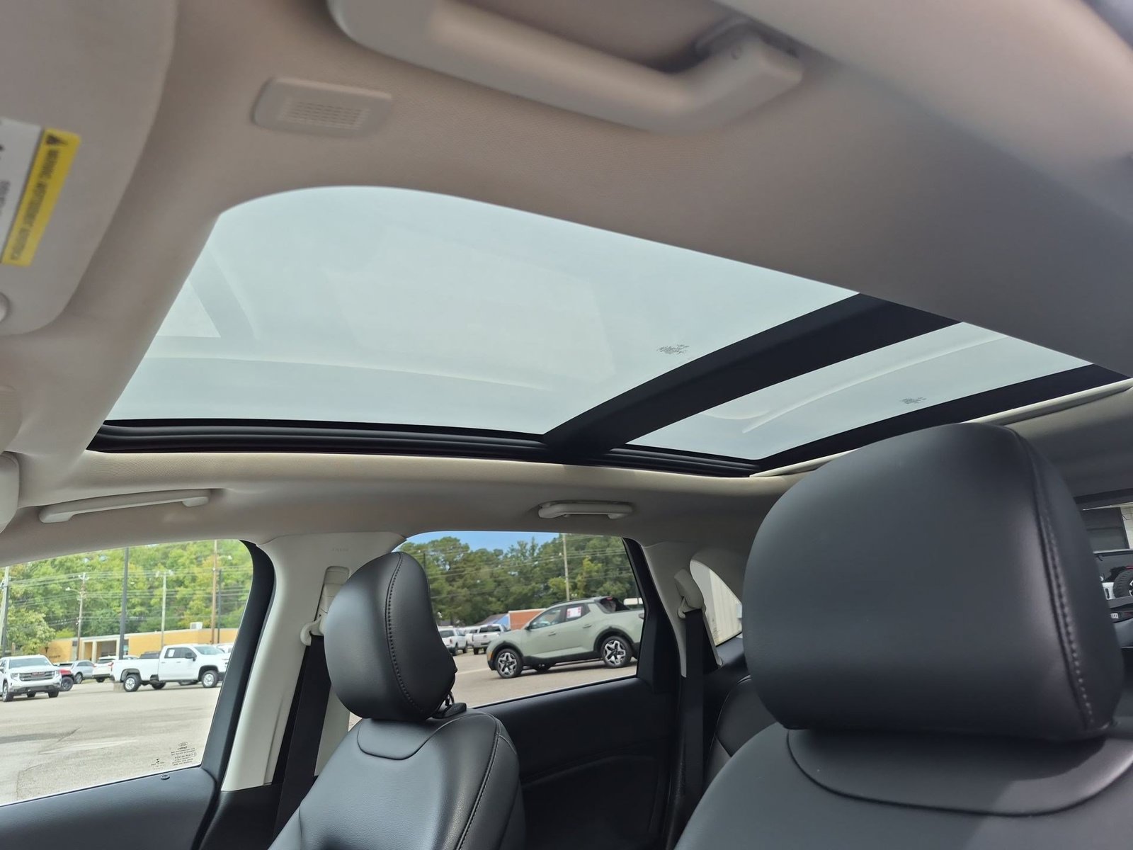 Used 2019 Ford Edge SEL w/ Equipment Group 201A FWD image 18