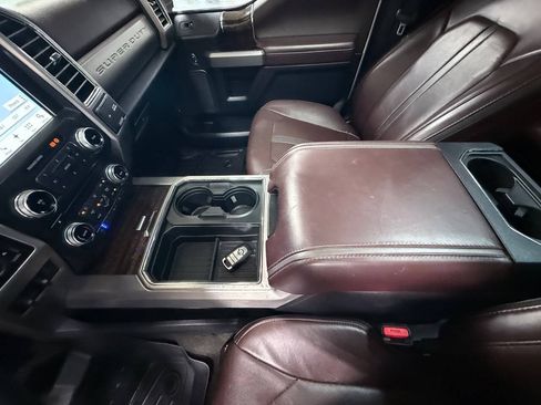 Used 2017 Ford F250 Platinum w/ Platinum Ultimate Package AWD/4WD image 52