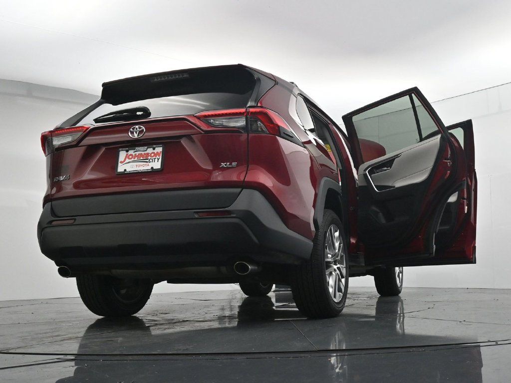 Used 2023 Toyota RAV4 XLE Premium FWD image 44