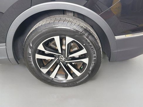 Certified 2023 Volkswagen Tiguan S FWD image 28