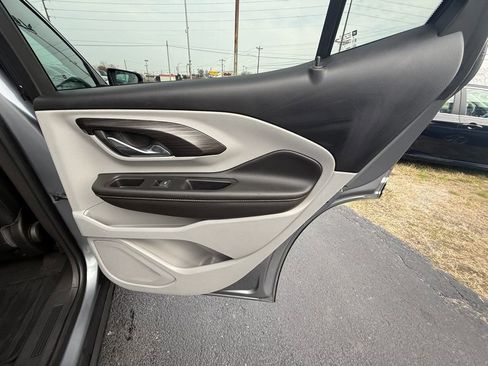 Used 2018 GMC Terrain SLT w/ Infotainment Package II image 23