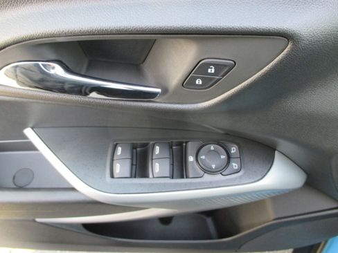 Used 2026 Chevrolet Trax LS w/ LS Convenience Package image 13