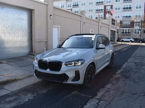Used 2023 BMW X3 sDrive30i w/ M Sport Package image 2