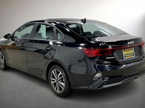 Used 2022 Kia Forte LXS image 4