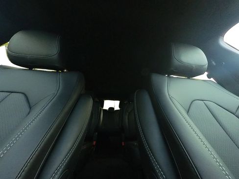 New 2026 Chrysler Pacifica Select image 61