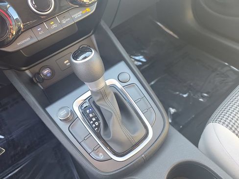 Certified 2023 Hyundai Kona SE FWD image 20