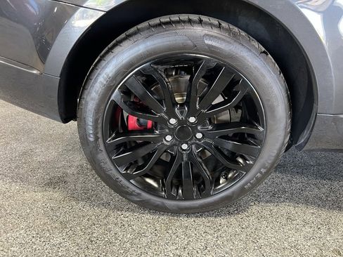 Used 2018 Land Rover Range Rover Sport HSE Dynamic image 6