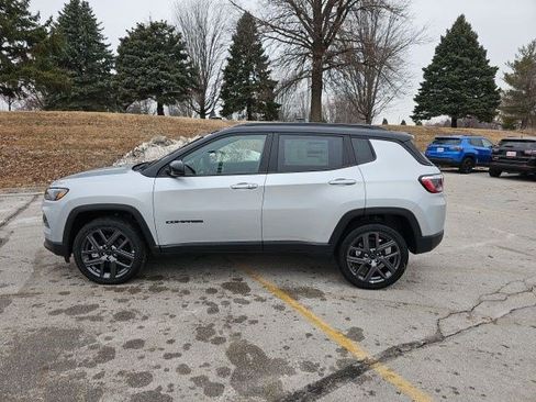 New 2026 Jeep Compass Limited AWD/4WD image 2