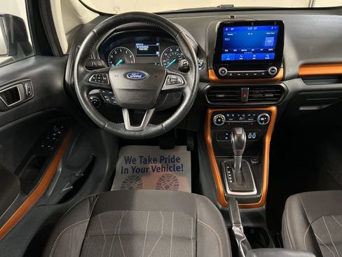 Certified 2022 Ford EcoSport SE w/ SE Appearance Package image 8