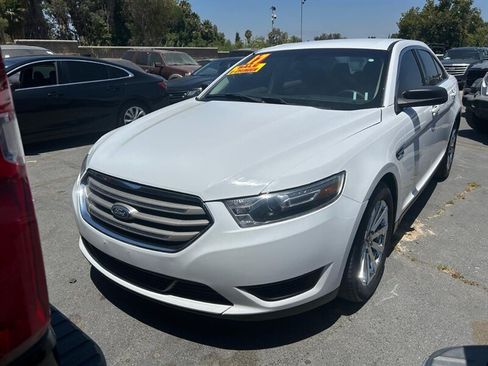 Used 2017 Ford Taurus SE FWD image 11