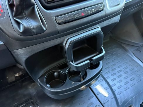 Used 2024 RAM ProMaster 2500 w/ Safety Group FWD image 17