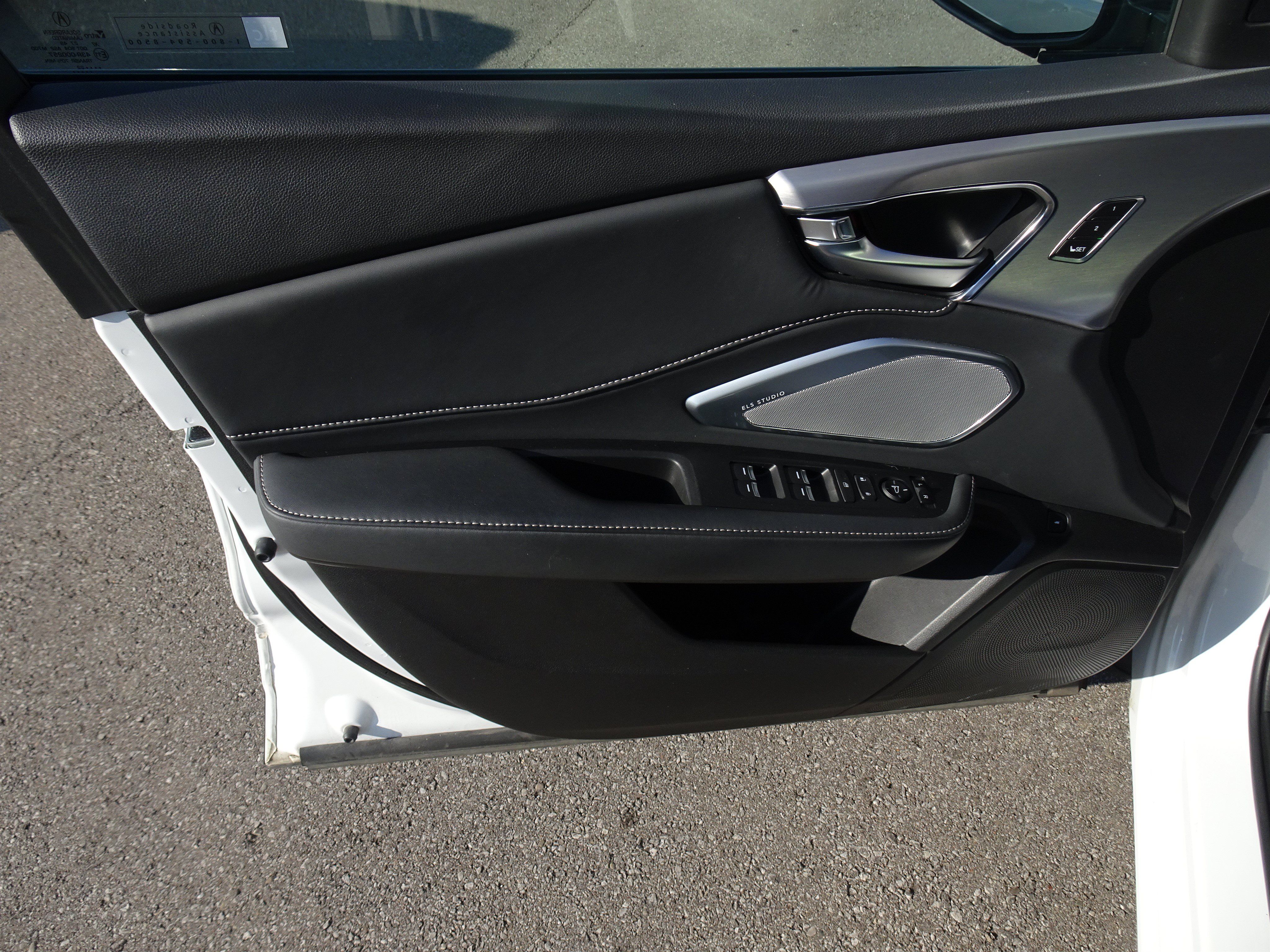 Used 2022 Acura RDX w/ Technology Package AWD/4WD image 12