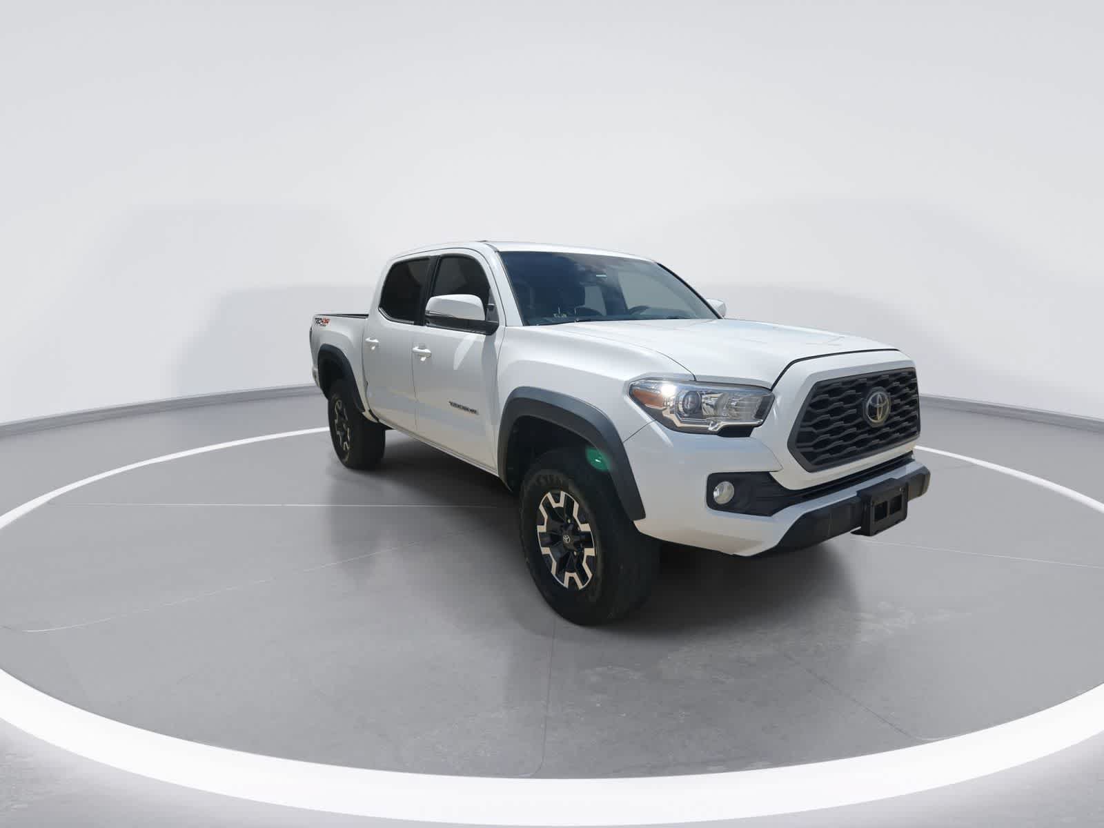 Used 2020 Toyota Tacoma TRD Off-Road AWD/4WD image 2