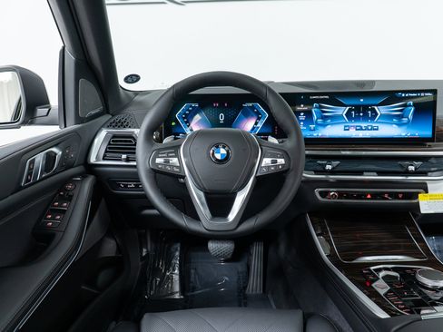 Used 2026 BMW X5 xDrive40i image 17