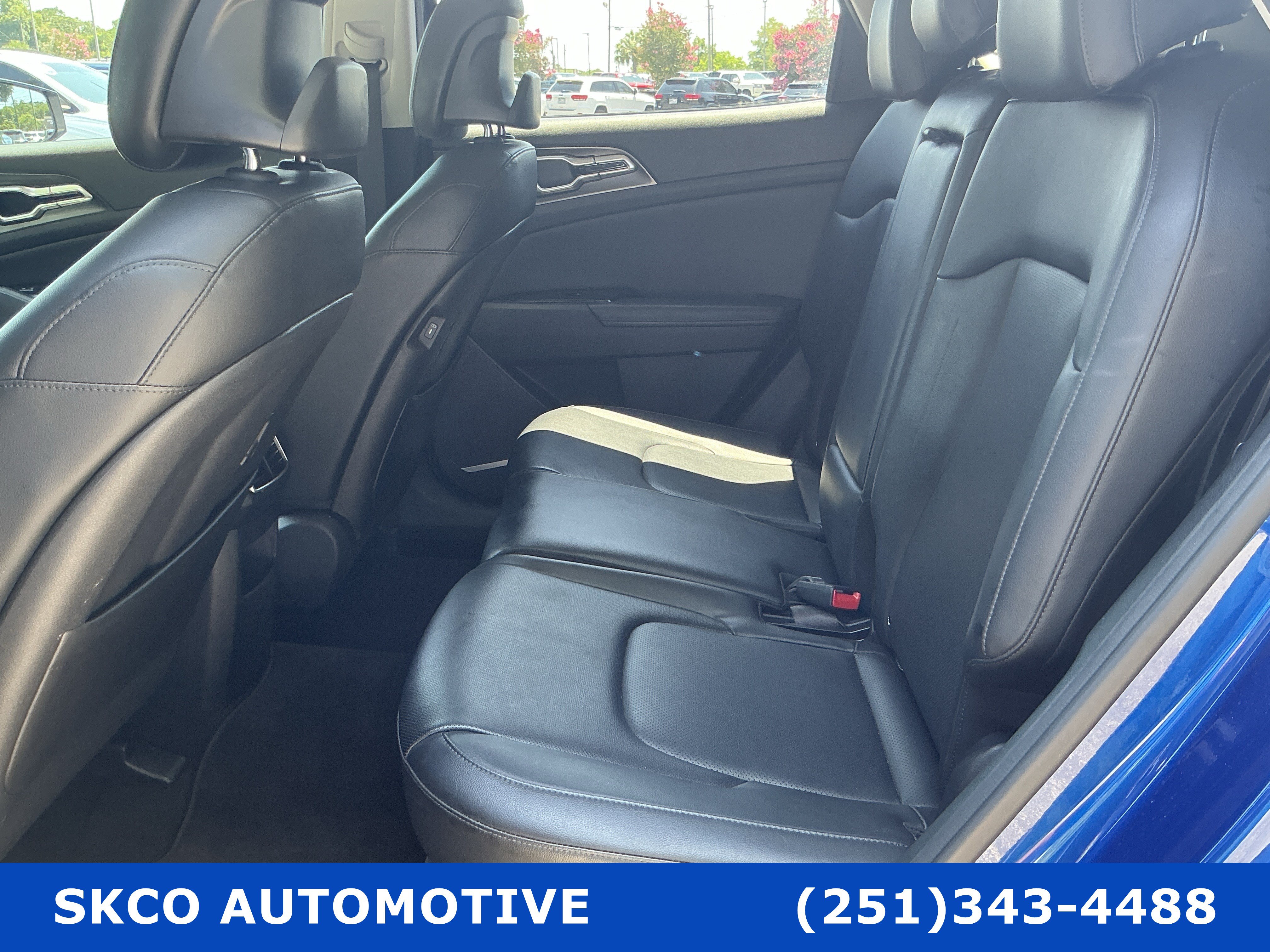 Used 2023 Kia Sportage EX FWD image 14
