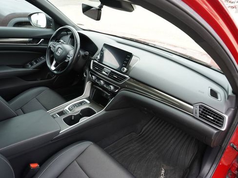 Used 2021 Honda Accord Sport image 8