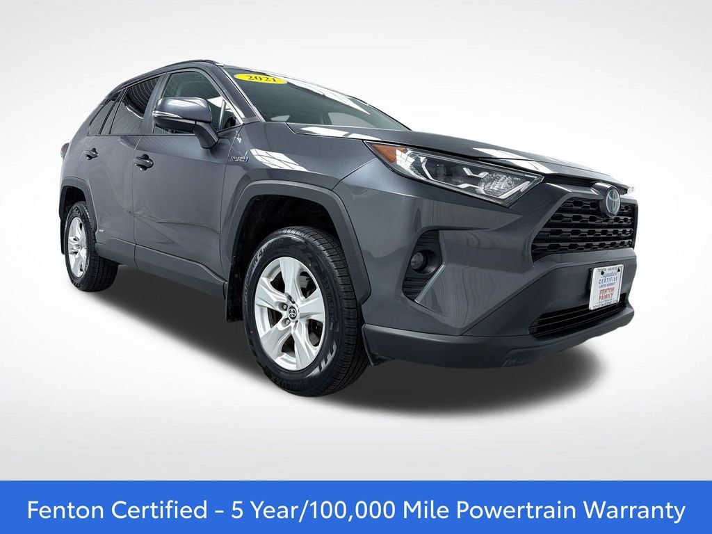 Used 2021 Toyota RAV4 XLE w/ Convenience Package AWD/4WD image 1