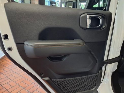 New 2025 Jeep Wrangler Unlimited Rubicon 392 image 9