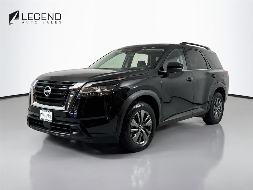 Used 2022 Nissan Pathfinder SV FWD image 1