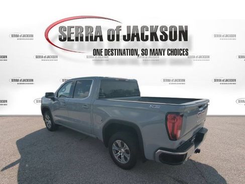 Used 2025 GMC Sierra 1500 SLE w/ X31 Off-Road Package AWD/4WD image 7