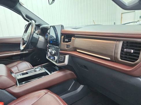 Used 2024 Ford Expedition Limited RWD image 37