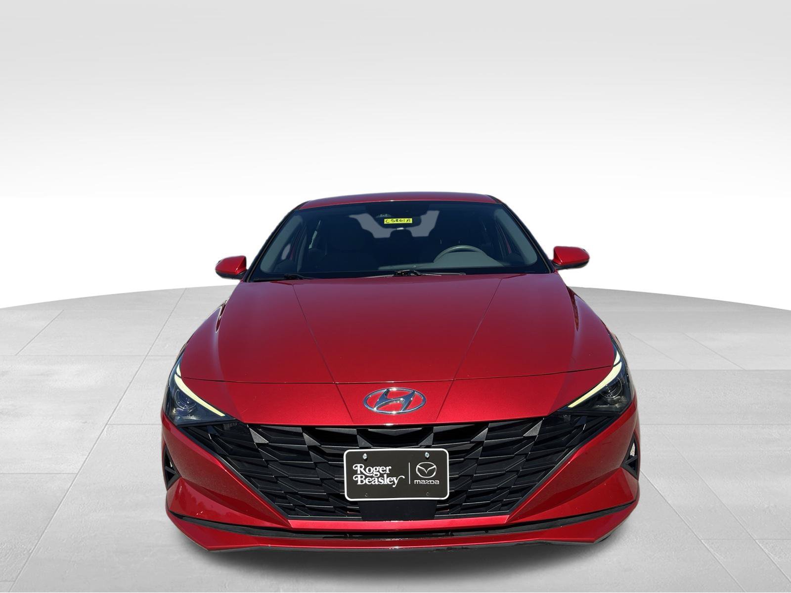 Used 2023 Hyundai Elantra SEL w/ Convenience Package FWD image 2