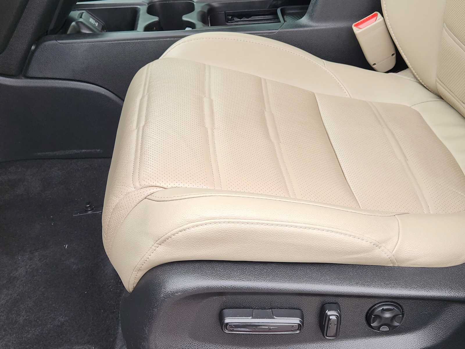 Certified 2019 Honda CR-V Touring image 24