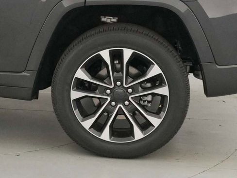 New 2025 Jeep Grand Cherokee Overland w/ Trailer Tow Package image 37
