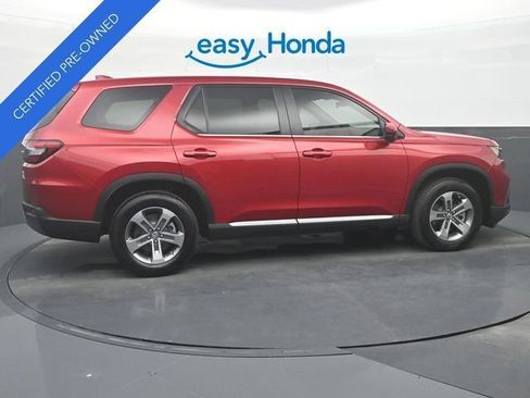 Used 2025 Honda Pilot EX-L image 8