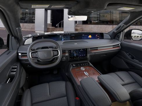 New 2026 Lincoln Navigator Black Label AWD/4WD image 9