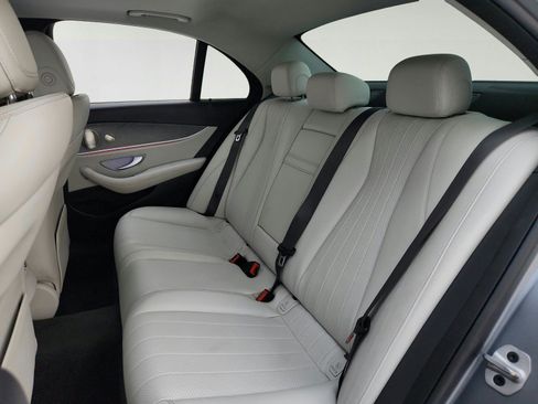 Used 2022 Mercedes-Benz E 350 Sedan image 28