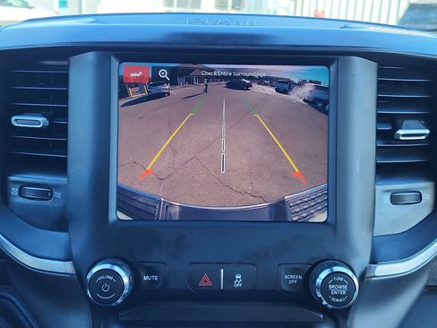 Used 2024 RAM 2500 Big Horn image 24