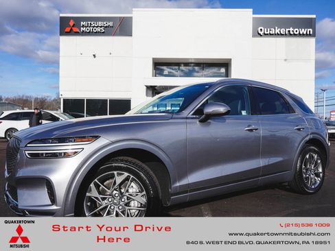 Used 2025 Genesis GV70 2.5T image 1