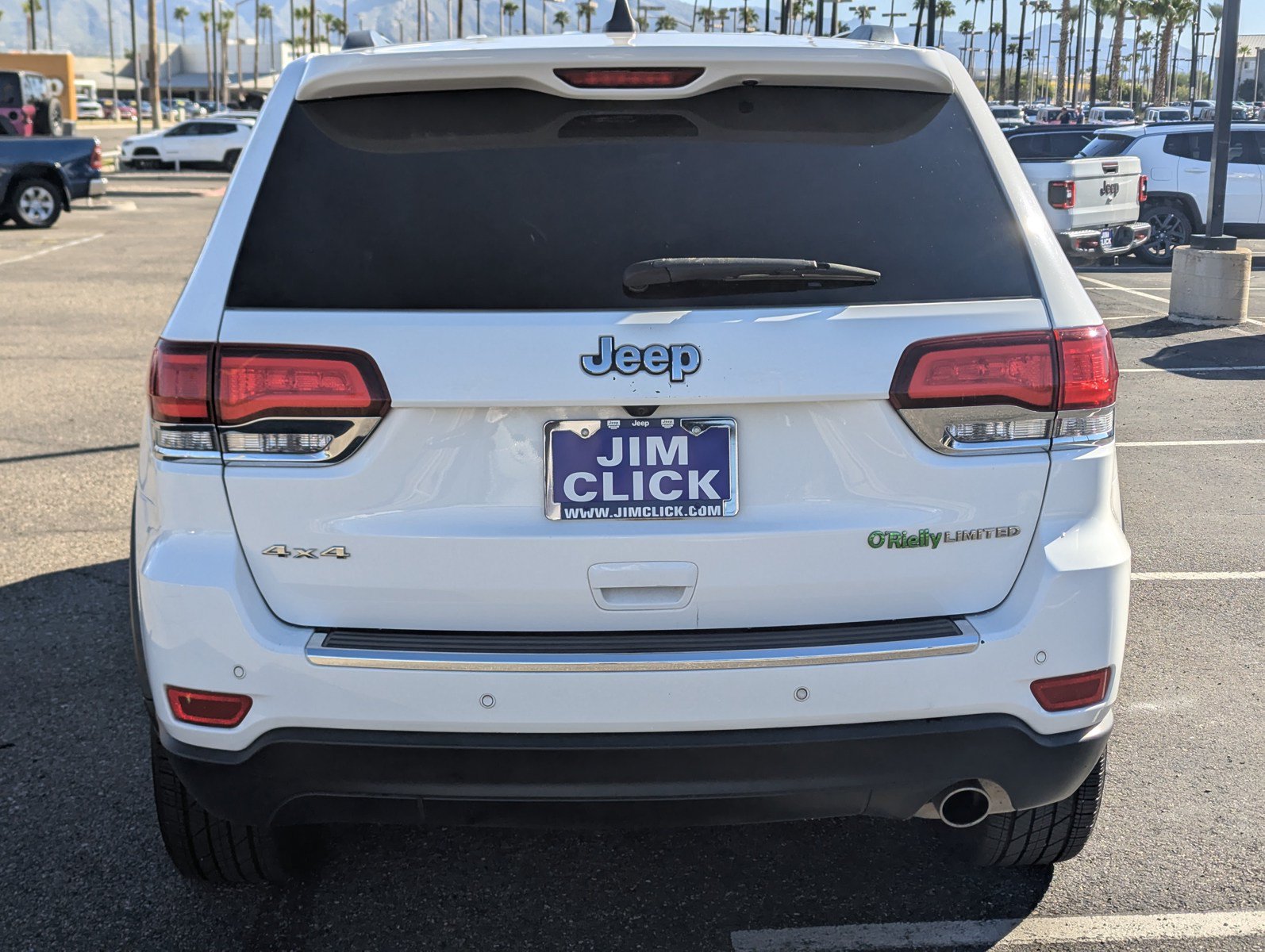 Used 2022 Jeep Grand Cherokee Limited AWD/4WD image 3