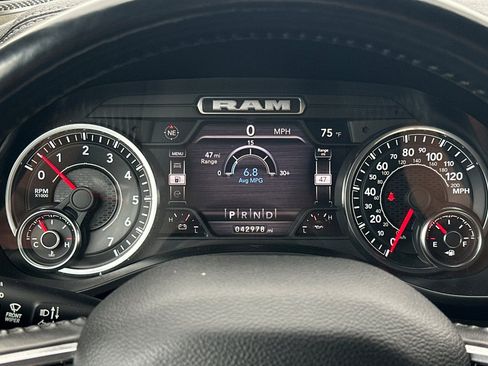 Used 2023 RAM 1500 Laramie image 28