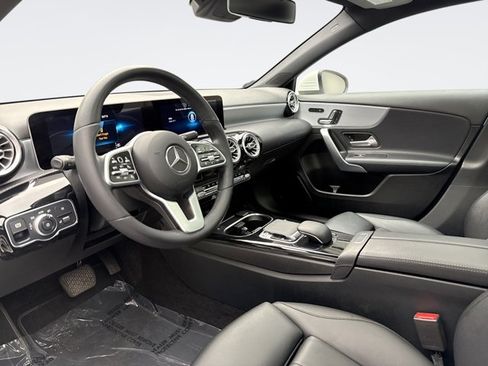 Used 2019 Mercedes-Benz A 220 4MATIC image 10