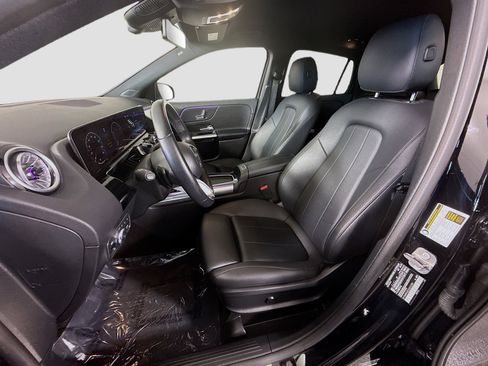 Used 2025 Mercedes-Benz GLA 250 image 22