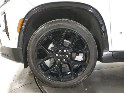 Used 2026 Chevrolet Traverse RS image 29