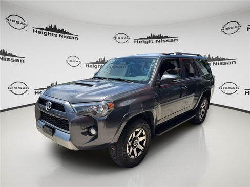 Used 2019 Toyota 4Runner TRD Off-Road Premium AWD/4WD image 10