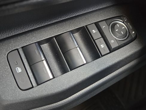 Used 2024 Toyota Land Cruiser image 31