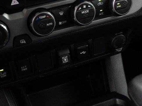 Used 2023 Toyota Tacoma SR5 w/ Technology Package image 31