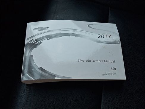 Used 2017 Chevrolet Silverado 1500 LTZ Z71 image 26