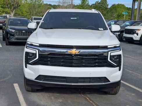 New 2026 Chevrolet Suburban LS AWD/4WD image 3