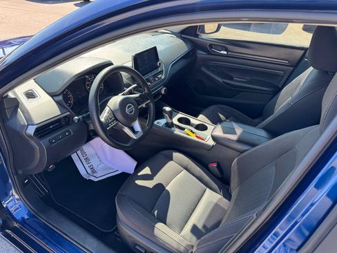 Used 2020 Nissan Altima 2.5 S FWD image 16