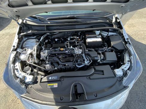 Used 2025 Toyota Corolla LE image 31