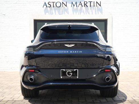 Used 2023 Aston Martin DBX AWD/4WD image 12