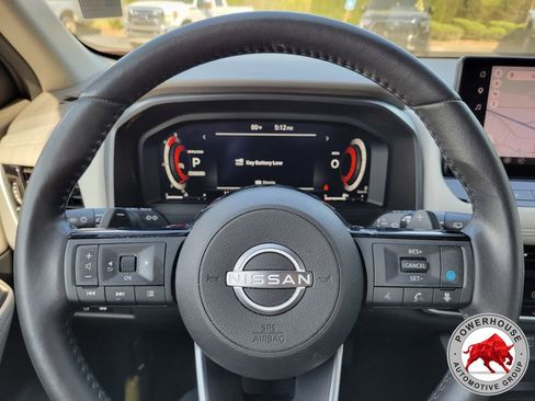 Used 2024 Nissan Rogue SL w/ SL Premium Package image 34