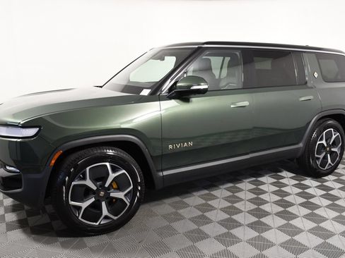 Used 2023 Rivian R1S Adventure AWD/4WD image 2