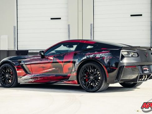Used 2015 Chevrolet Corvette Z06 w/ 3LZ Preferred Equipment Group RWD image 23
